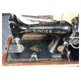 Singer Vintage Sewing Machine with Built-In Motor in Case - Black Enamel with Gold Filigree