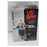 Trendmasters Lost in Space Robot B-9 - Talking Figure & Keychain (The Classic Series)