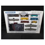 TrainMaster HO Electric Train Set 7654 - Complete with Transformer & Track