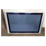 Hitachi 46in Plasma TV with Wall Mount - Model 42HDS69