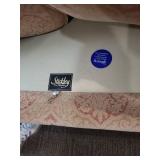 Stickley Mission Style Sofa - 81 in W x 37 in D x 29 in H