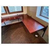 Executive L-Shaped Desk - Cherry Finish, 72in Long with Curved Left End & Keyboard Tray