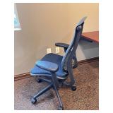 Ergonomic Mesh Office Chair - Adjustable Armrests, 5-Star Base