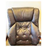 UE Furniture Leather Executive Office Chair - Black, Wood Armrests, 5-Star Base
