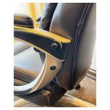 La-Z-Boy Executive Leather Office Chair - High-Back, 5-Star Base