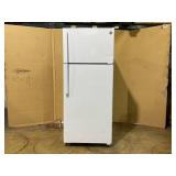 17.5 cu. ft. Top Freezer Refrigerator in White
