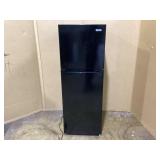 Vissani Top Freezer Refrigerator In Black