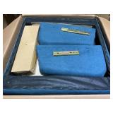 HOMCOM Fabric Tufted Club Accent Chair with Wooden Legs, Blue