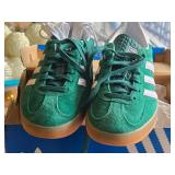 Lot of (1 Pair) Adidas Gazelle Indoor Shoes Size 4