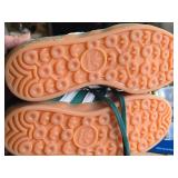 Lot of (1 Pair) Adidas Gazelle Indoor Shoes Size 4