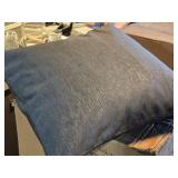 19" Polyester Textured pattern Covered Throw Pillow (grey)