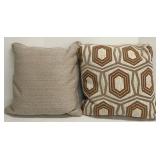LAUD & DUNLAP Zipper 2-Pack Throw Pillows - Beige Herringbone & Geometric Hex Pattern