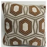 LAUD & DUNLAP Zipper 2-Pack Throw Pillows - Beige Herringbone & Geometric Hex Pattern