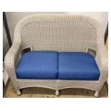 Casualine 2-Seater Wicker Sofa with Blue Cushions