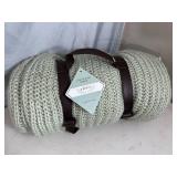 New Amari Luxury Knit Throw Blanket