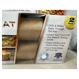 2 New Non-Stick Grilling / Baking Mats