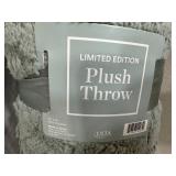 New Ulta Limited Edition Plush Throw Blanket