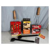 New Grill Brushes, S