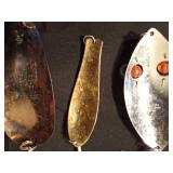 2 Large daredevils, Hecters Glass eye spoon, Vintage round metal lure, 300 Series Lou J. Eppinger Huskie Delve, Red Eye Musky Hoffschneider spoon, 2 Big Doctor 285 spoons and more
