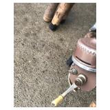 Lot of 7 Vintage Fishing Rods - 3 of them have Reels