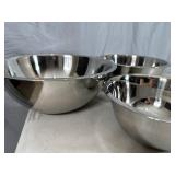 3 New Bene Casa Stainless Steel Mixing Bowls