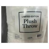 New Ulta Limited Edition Plush Throw Blanket