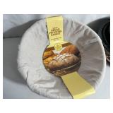 New Granite Ware Roaster Pan and Bread Proofing Basket