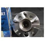 Pontiac Grand Prix Front Wheel Hub Assembly NT512237