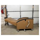 MSRP $3,500+ IOA Bariatric Healthcare Patient Recliner – 600lb Capacity, Full Recline, Integrated Leg Rest, Heavy-Duty Locking Casters – Clinical / Infusion / Recovery Chair