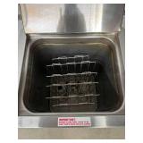 Chattanooga 2302 Hydrocollator Hot Pack Heater Includes Sammons Preston 3504 AbilityOne Oversize 15" x 24" & 24" x 6" Tropic Hot Packs Works Great!