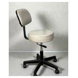 MSRP $600 Brewer 22500B Adjustable-Height Medical Grade Exam Stool – Upholstered Seat & Back, Pneumatic Lift, 5-Wheel Rolling Caster Base – Great Condition