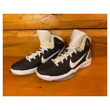 Nike Hyperdunk 2010 Size 18 Navy/Gray (Never worn)