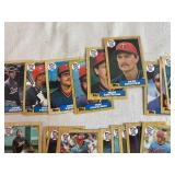 Complete Set of 1987 World Series Champion Minnesota Twins Topps Baseball Cards