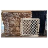 SR - Dog Kennel Set with Kirkland Bed and Adjustable Gate