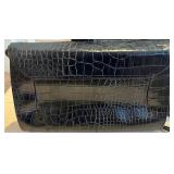 LR - Vintage Valerie Ann Black Embossed Leather Shoulder Bag with Gold Alligator Clasp