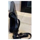 LR - Vintage Valerie Ann Black Embossed Leather Shoulder Bag with Gold Alligator Clasp