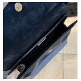 LR - Vintage Valerie Ann Black Embossed Leather Shoulder Bag with Gold Alligator Clasp