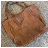 LR - Set of 4 Vintage Leather and Leather-Like Handbags