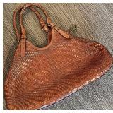 LR - Set of 4 Vintage Leather and Leather-Like Handbags