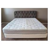 UL - King Size Bed Frame - Tufted Headboard