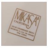 K - Mikasa Crossroads Ebony Dinnerware Set - Service for 16