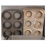 LR - Bakeware Assortment - Muffin Pans, Cake Pans, Bundt Pan & Pyrex Dish