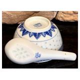 FR - Chinese Blue and White Rice Grain Porcelain Bowls and Spoons Set