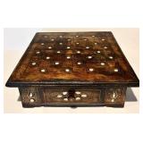 FR - Vintage Wooden Chess Set with Mother of Pearl Inlay and Brass Pieces