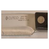 LR - Cutco 3721 KO Santoku-Style Trimmer Knife