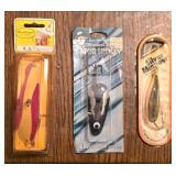 LR - Plano 3-Tray Tackle Box w/ Lures, Minnow Bucket & Knife