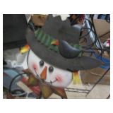 Lot of metal yard decor...