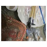 Decorative glassware, padded envelo...