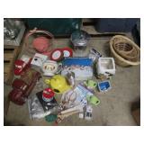 Lot of home decor in a covered tote...