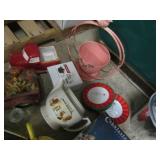 Lot of home decor in a covered tote...